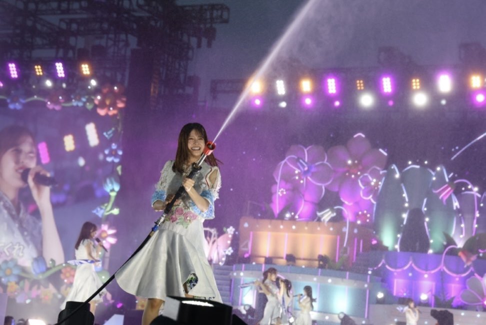 iro_pa08's tweet photo. お誕生日もあってとっても特別な神宮公演でした🎶
大きな誕生日ケーキの一部になれたこと嬉しかったな🎂💖神宮に限らずこの夏たくさんヘアアレンジしてくれて楽しませてくれた奥田いろはちゃんありがとうദ്ദി＞ᴗ＜)✧

#やっぱ乃木坂だな https://t.co/3zfl5MTcIB