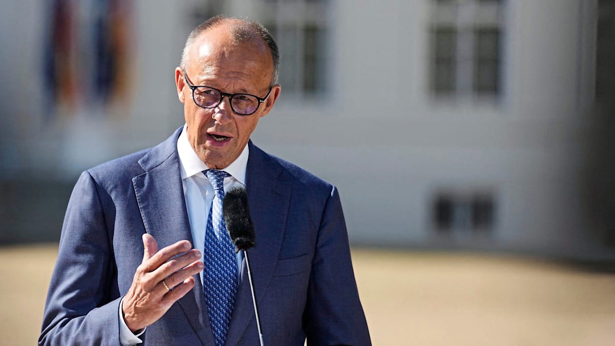 welt's tweet photo. „Die Bundesregierung erlegt Urhebern hybrider Angriffe einen Preis auf. Sie werden dafür bezahlen“ https://t.co/F31yhmpCWp https://t.co/oNM9wjB7WJ
