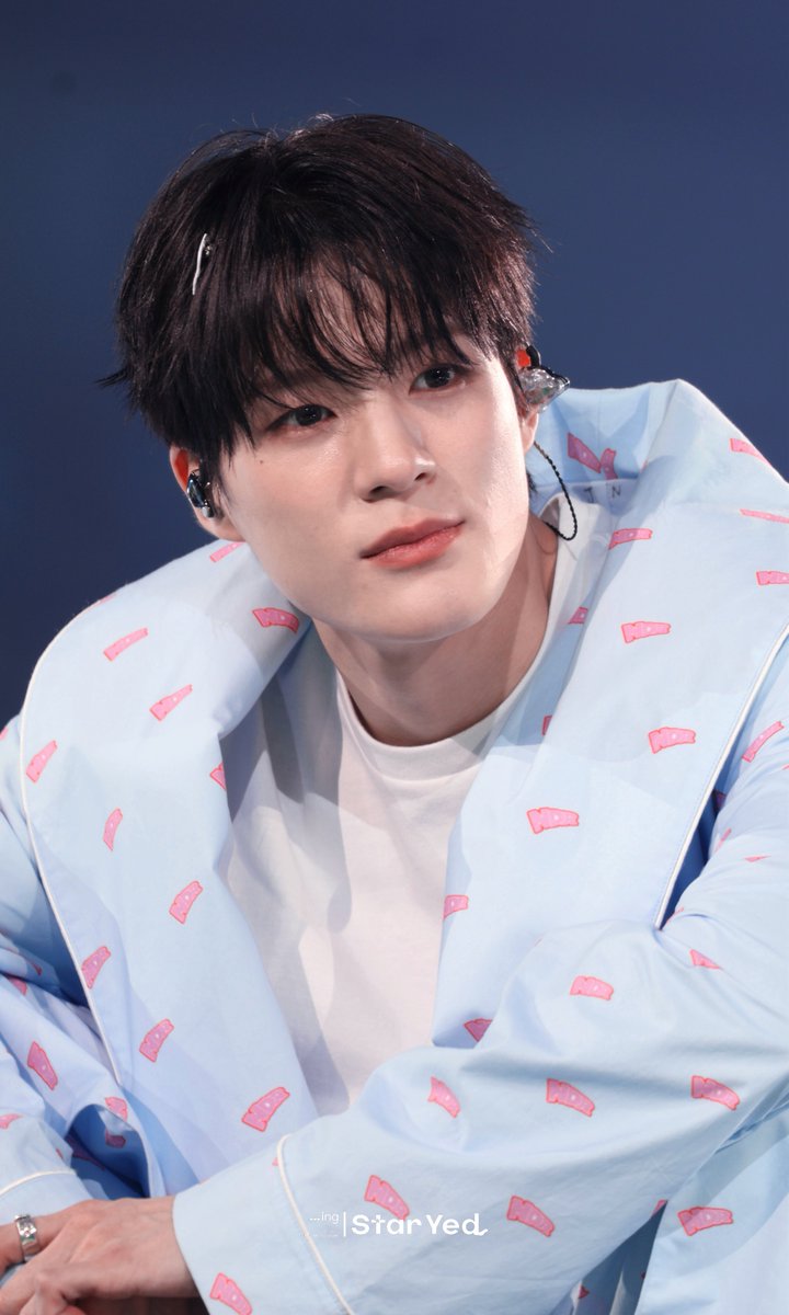 staryed_loving's tweet photo. 260823 드림10주년팬미
이젠젠🥺🥺🤲🏻
#제노 #JENO  #ジェノ 
#NCTDREAM https://t.co/SbkvmhhEV4