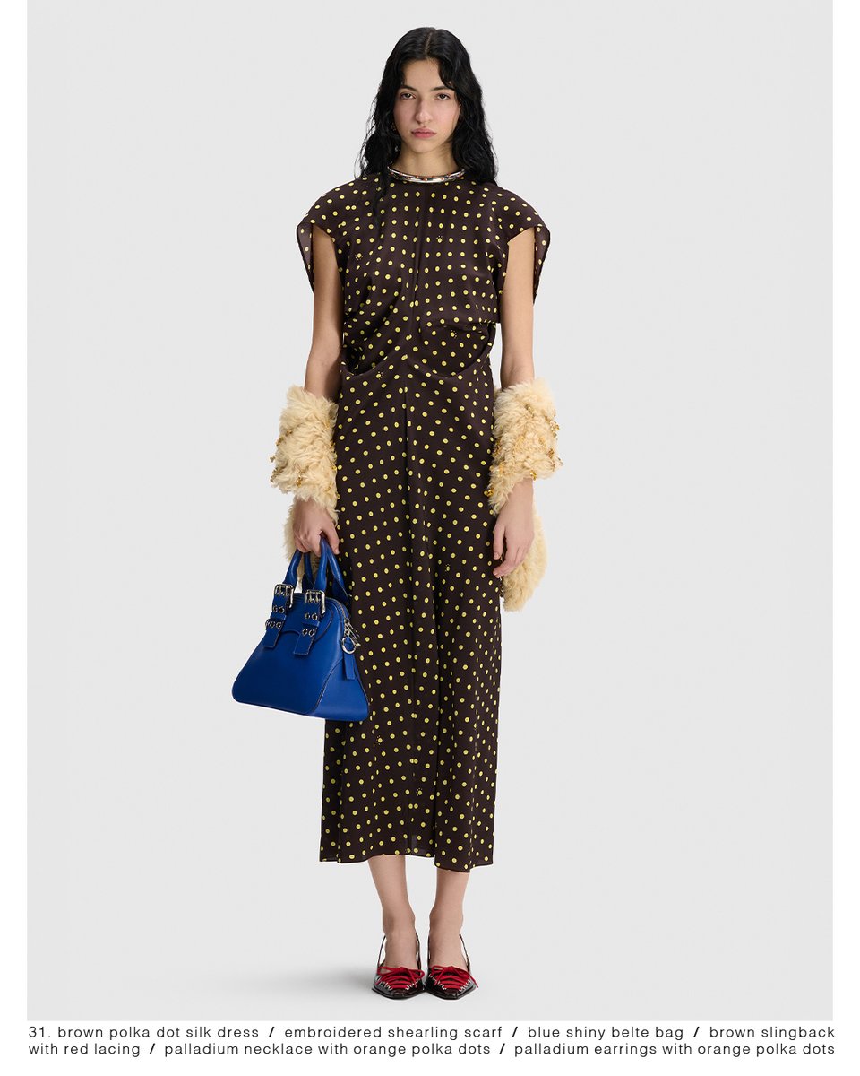 marniofficial's tweet photo. LOOK 31 / MARNI VOCABULARY
Introducing the Pre-Fall 2026 Collection.

Now available online and in Marni Boutiques.

Photographer: Marco Lessi
Stylist: Tamara Rothstein
#Marni https://t.co/hduziaLbVu