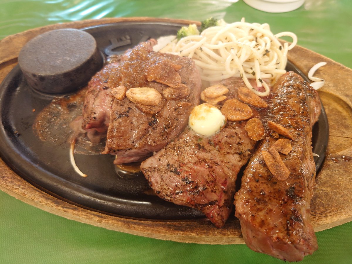 suparutan2nd's tweet photo. 500g喰らいます🍴

#ステーキ https://t.co/Lfn1JG1nmX