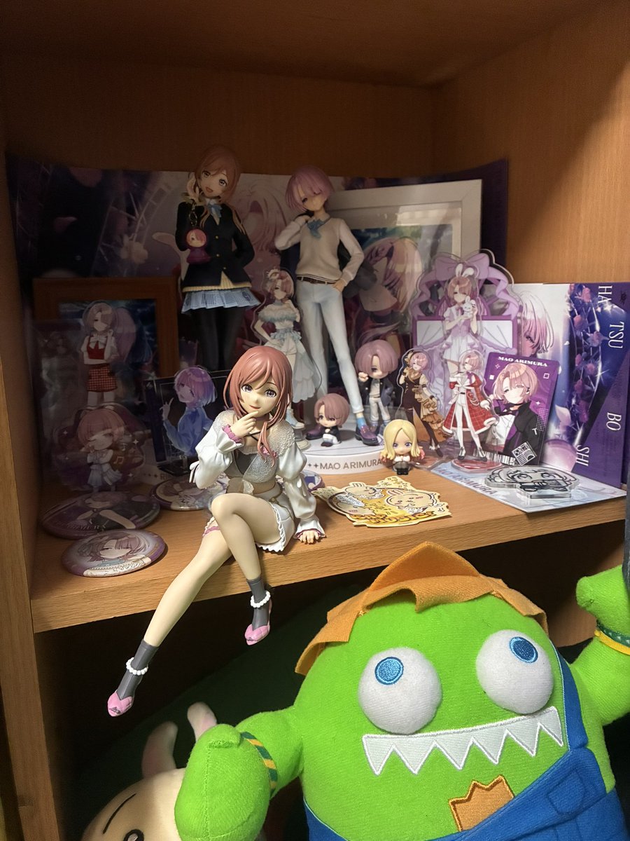 takorevenant's tweet photo. 紫外線で色抜けたら困るから、移動しました https://t.co/OaBxw2HSVy