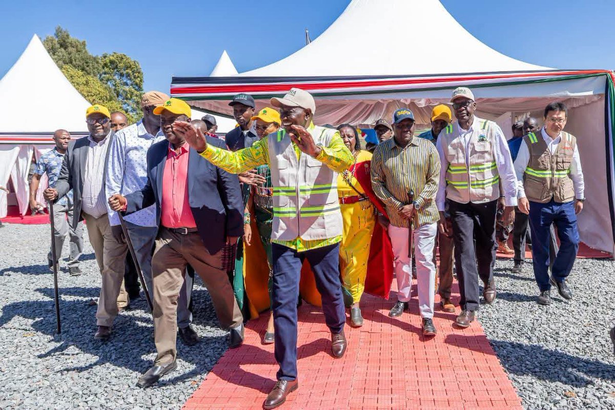 GKTongoyo's tweet photo. OLOKURTO- NAROK NORTH.

Today at Olokurto Centre in Narok North, I joined H.E. President William Samoei Ruto for the official launch of the Eneng’etia–Olokurto-Olposimoru Road, which is being upgraded to bitumen standards.

This is a significant milestone for our people. The road will improve connectivity, ease the transportation of agricultural produce, expand access to markets, and enhance the movement of people and goods across Eneng’etia, Naituyupaki, Medungi, Enarau, Olokurto and Olposimoru.

We appreciate the National Government for responding to this long-standing infrastructure need. 

Better roads mean better connectivity, stronger trade and greater economic opportunities for our people.

Development that connects communities and unlocks opportunities.