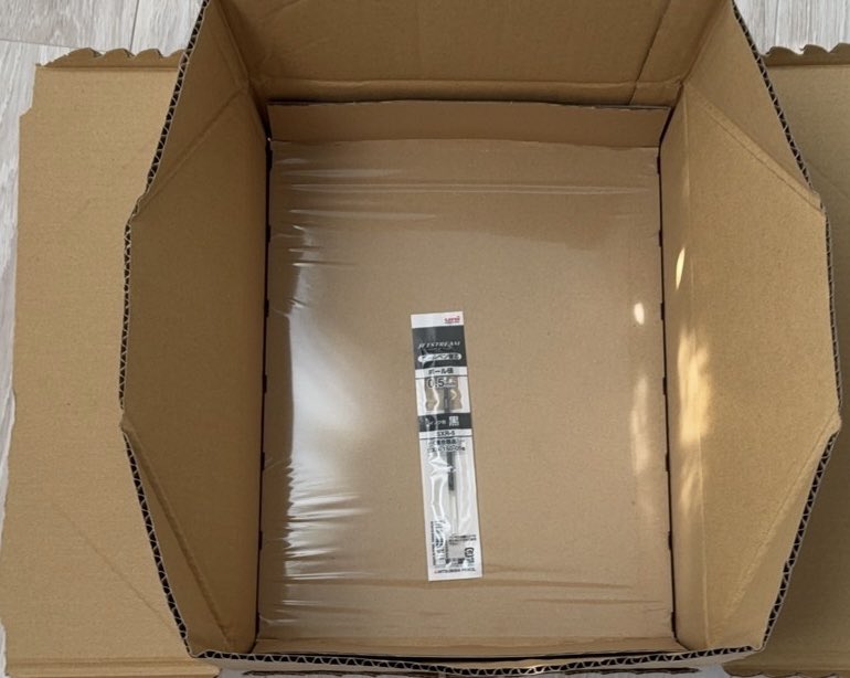 CBF1000_SC64's tweet photo. 工具等一式届きました。
丁重な包装感謝します(´ω｀) https://t.co/gE0I7wIExx