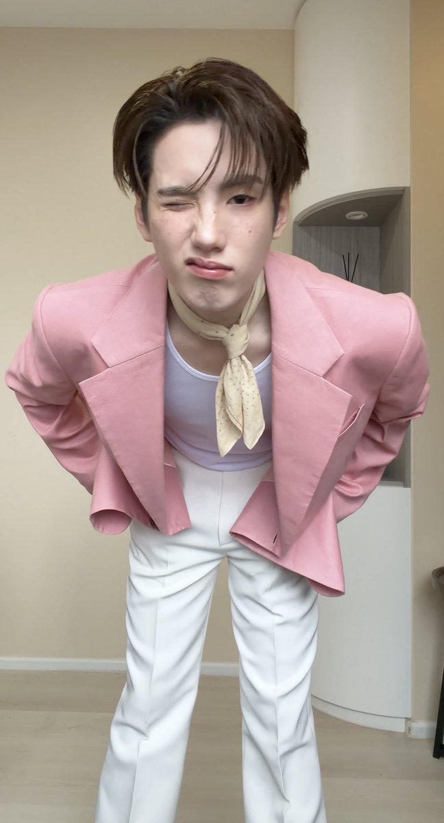 mabaecutie's tweet photo. น่ารักที่สุดในสามโลก สีชมพูกับภูภูนี่แหละ ๆ ถูกต้องเลยยยย โคตรน่ารักเลย 🥺💘💘

#EVEANDBOYXSONGWAT
#PHUTATCHAI https://t.co/TDED4P5mtF