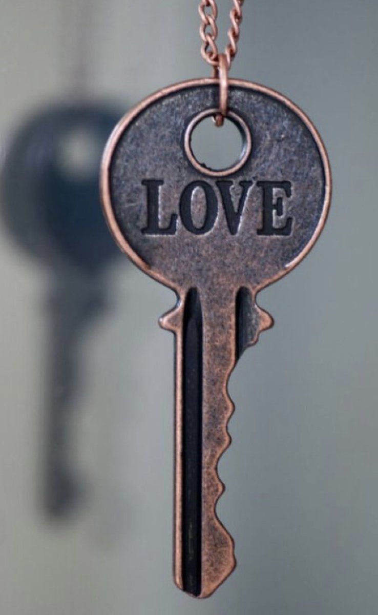 EvaLovesDesign's tweet photo. The answer to everything https://t.co/zwCb1PvWNQ