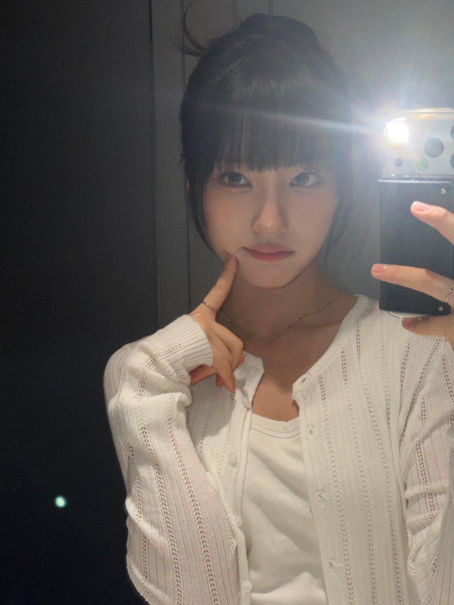 yunhaloops's tweet photo. 082526

yunha weverse dm 💌

#UNIS #유니스 
#YUNHA #방윤하
#방윤하여기방 https://t.co/jx7O6FwvWB