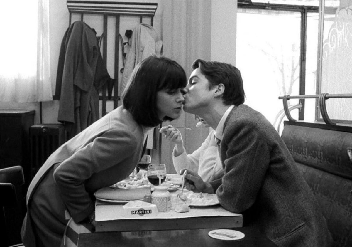 Jopolkadot's tweet photo. Masculin féminin

Godard
1966 https://t.co/tL8SpKX4Hn