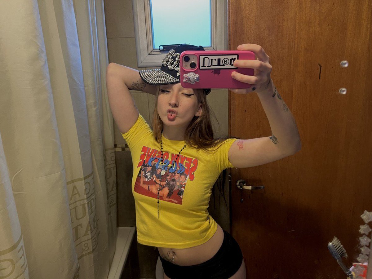 LeahPrettyWink's tweet photo. yeehaw but make it cute https://t.co/vfmT2EyJlr