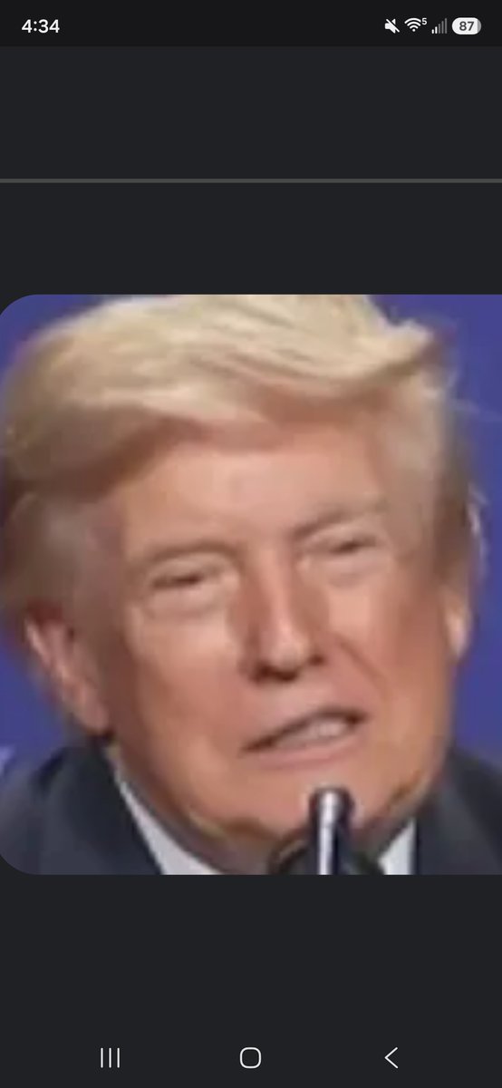 garyst0101's tweet photo. @WhiteHouse Wig man. Lmfao https://t.co/Zh0QGhDEEv