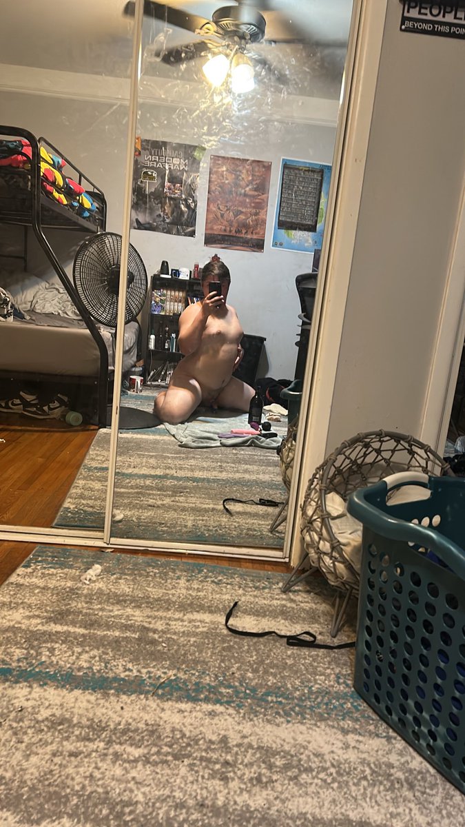 AAAAAAAACAKE28's tweet photo. Is being horny and begging to get pregnant all I’m good for? #fuckme #dmme #horny https://t.co/rEOWcs8UiE