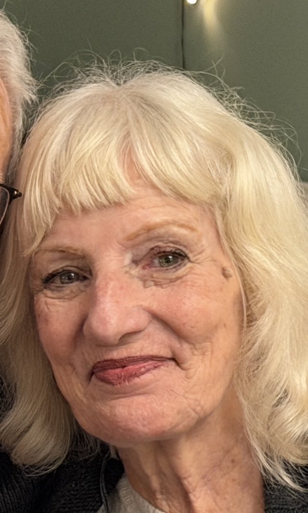 sam4cat's tweet photo. My 78 yr old mum has dementia. She got very confused and left QA hospital(@Portsmouth_hospital) in a taxi (Blue Skoda HK68DWC) at 2 pm today. Please get in touch and share this if you’re in the area. @jimalkhalili https://t.co/UykjMrEzdq