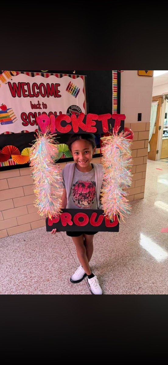 PaitynMatthews's tweet photo. First Day of Fifth Grade ❤️❤️❤️❤️ https://t.co/J95oepImw2
