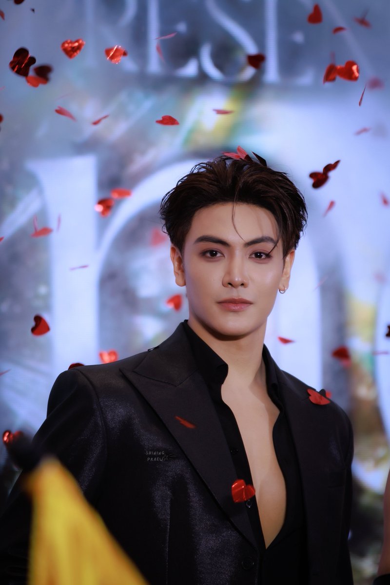 shiningpraew's tweet photo. ลูกเขยแม่หล่อที่สุด 🐶🔥🎈

JOONGDUNK URANUS UNIQUE
#UranusClinicxJoongDunk 
@ChenRcj #จุงอาเชน #JoongArchen https://t.co/haly8CkLun