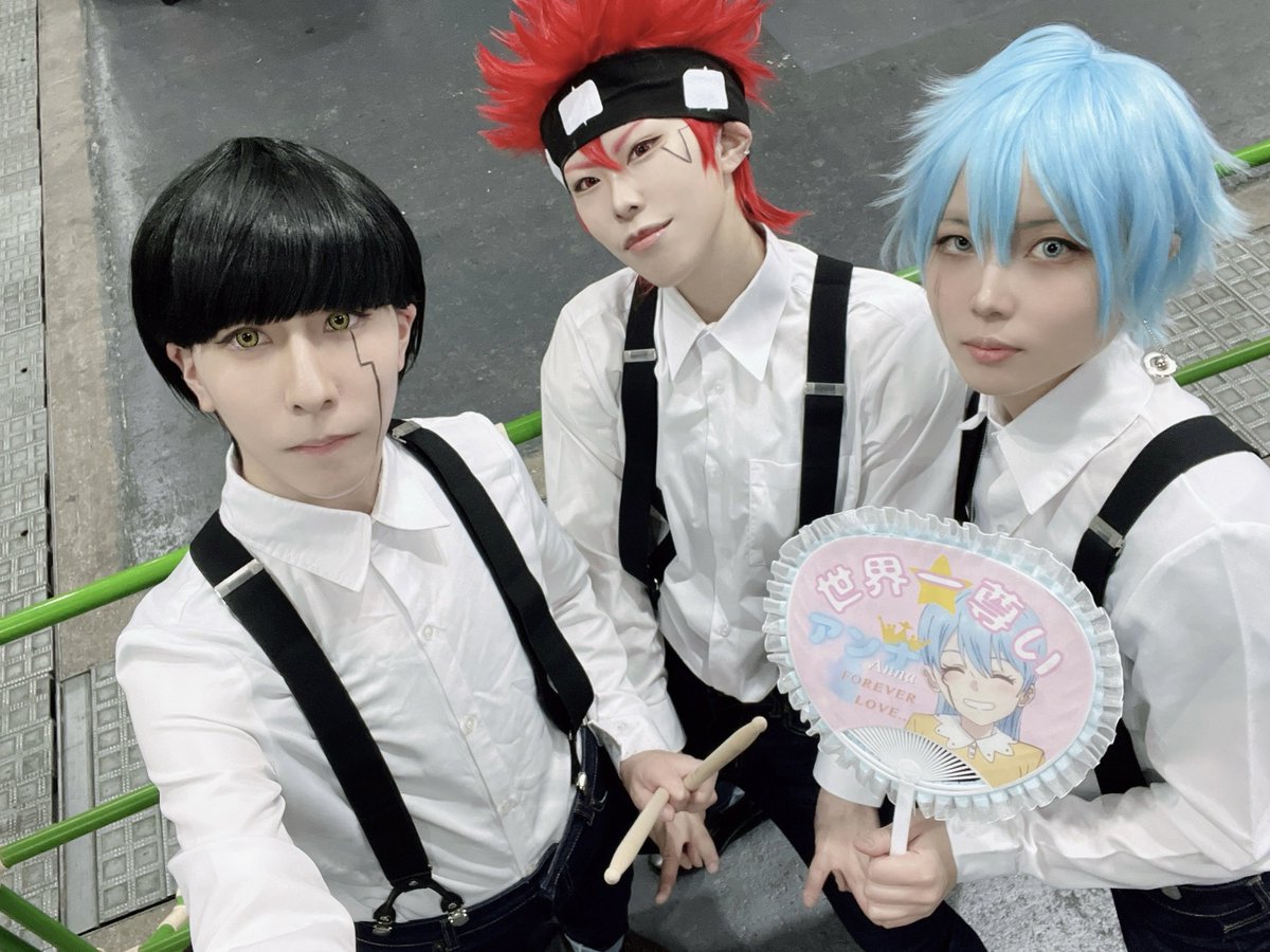 jo_1__'s tweet photo. 先週インテに行ってきたのだ〜🍄💥🪐 お揃いのパンツとサスペンダー可愛かったけど側から見るとおもろかった。私の我儘で何回もましゅるの珍装付き合ってくれてて愛🩵 でも早くこちら(狂ってる)側に来てほしいです待ってます。 https://t.co/kdDW3nyxwb