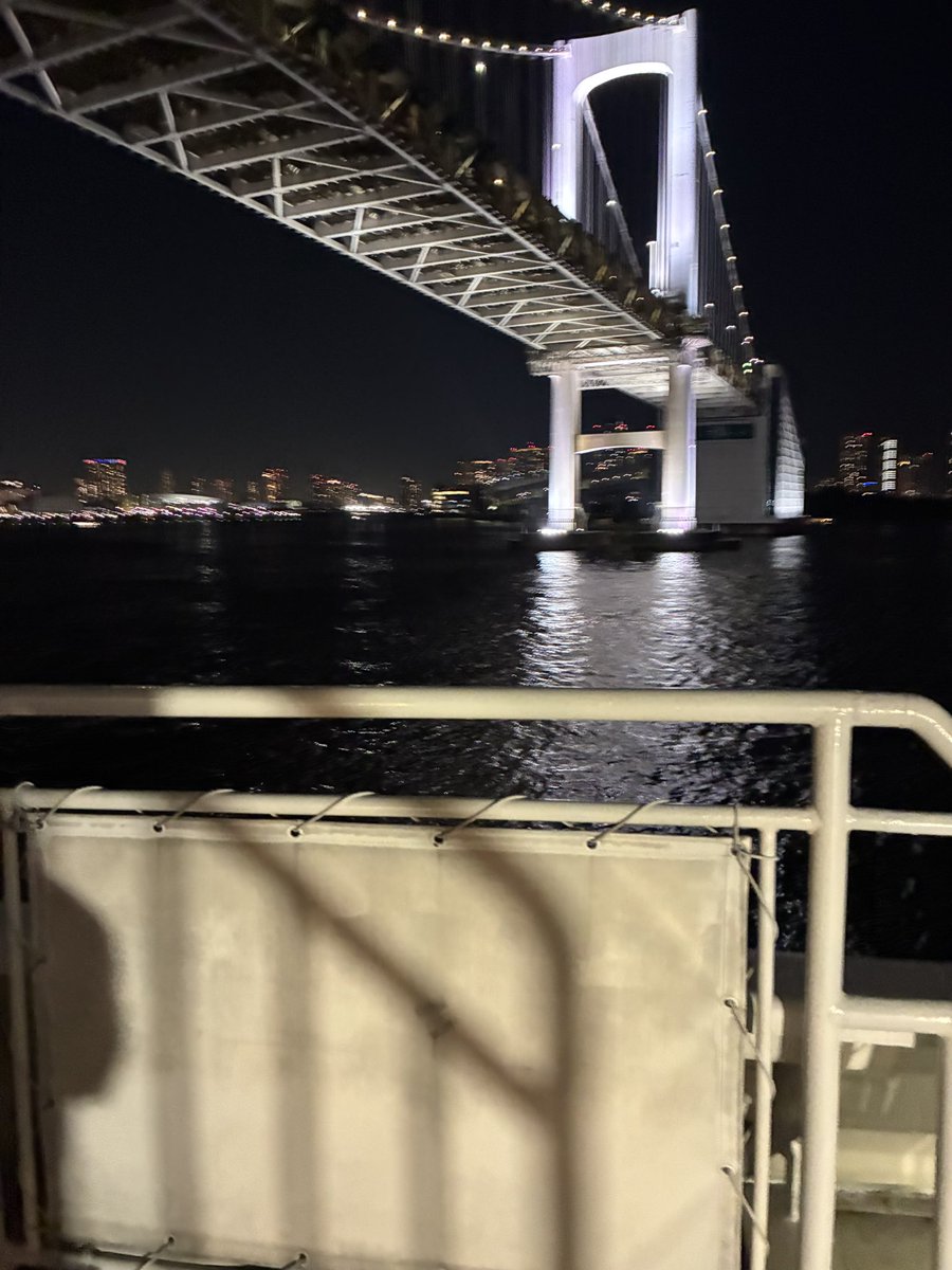 DozYasu1718's tweet photo. 外房では酔わないのに東京湾では船酔いしそうです😭 https://t.co/YLIW3xRsDs