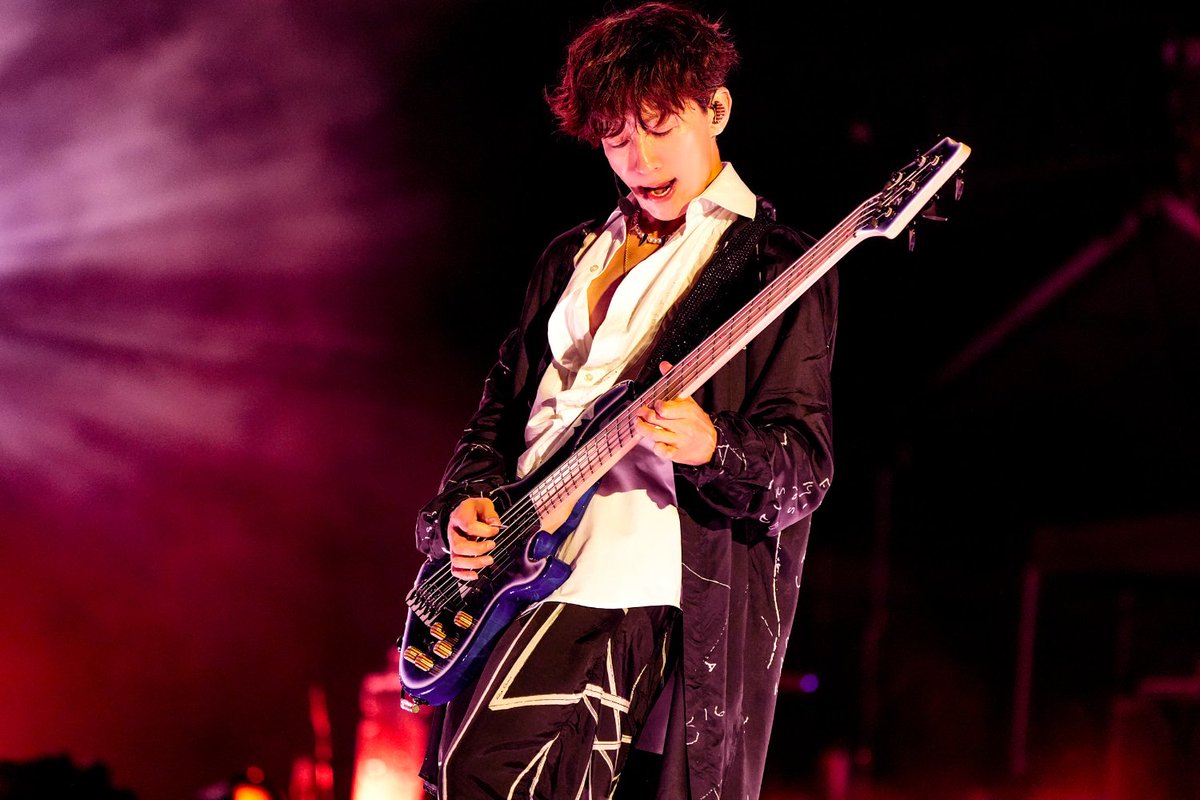 mikiki_tokyo_jp's tweet photo. 🌈LIVE REPORT🌈
L’Arc-en-Cielと過ごした一生忘れられない夏をもう一度……
新曲“総天然色”を含む充実のセットリストで東京&大阪の観客を魅了!
サマソニ2026の公式レポとライブ写真が到着✨

▼記事はこちら
https://t.co/iuzuKdCXqU

@LArc_official @summer_sonic