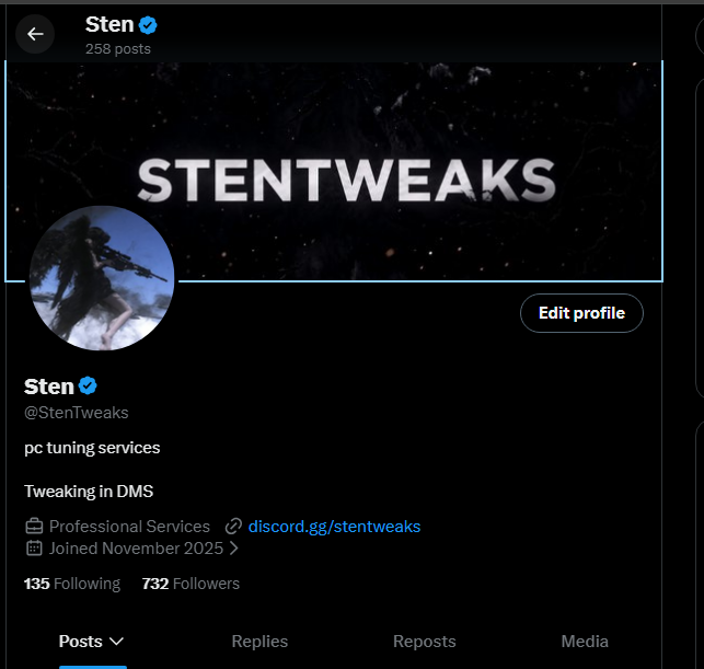 StenTweaks's tweet photo. @Qunixtweak is it fun copying? do ur own shit https://t.co/0WA59A05iF