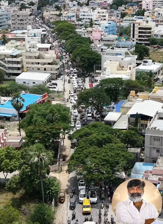 manachittooru's tweet photo. Thousands across party lines, stretching for kms, participated in the final rites of Shri Vasanth Kumar, popular TDP leader from Chittoor.

Om Shanti 🙏💐 https://t.co/V4OktMXv1X