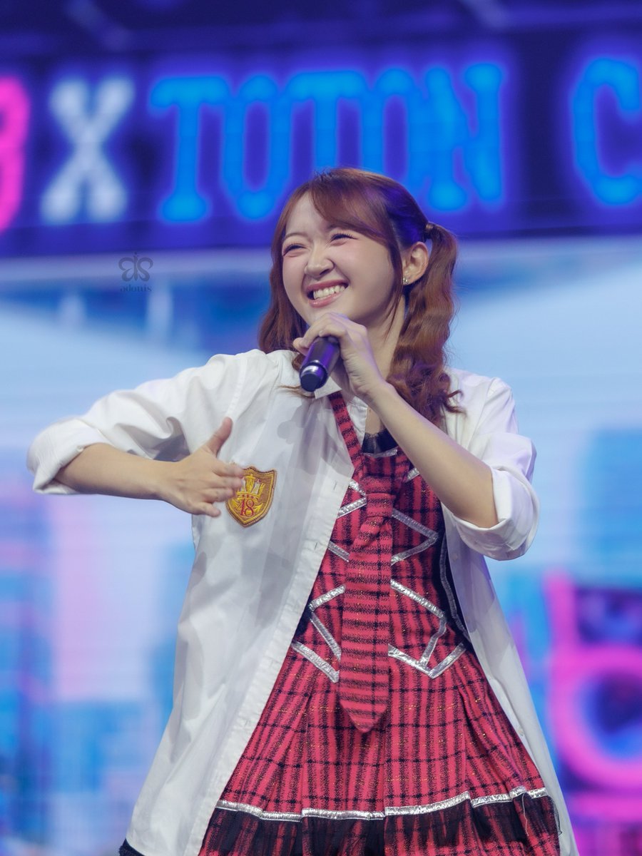 adonis1029's tweet photo. Ko tinggal jawab mau ka tidak 🙂‍↔️ 

#seLIAsa
#Aurellia #JKT48 #アウレリア #아우렐리 https://t.co/B1u7X1Tbk9