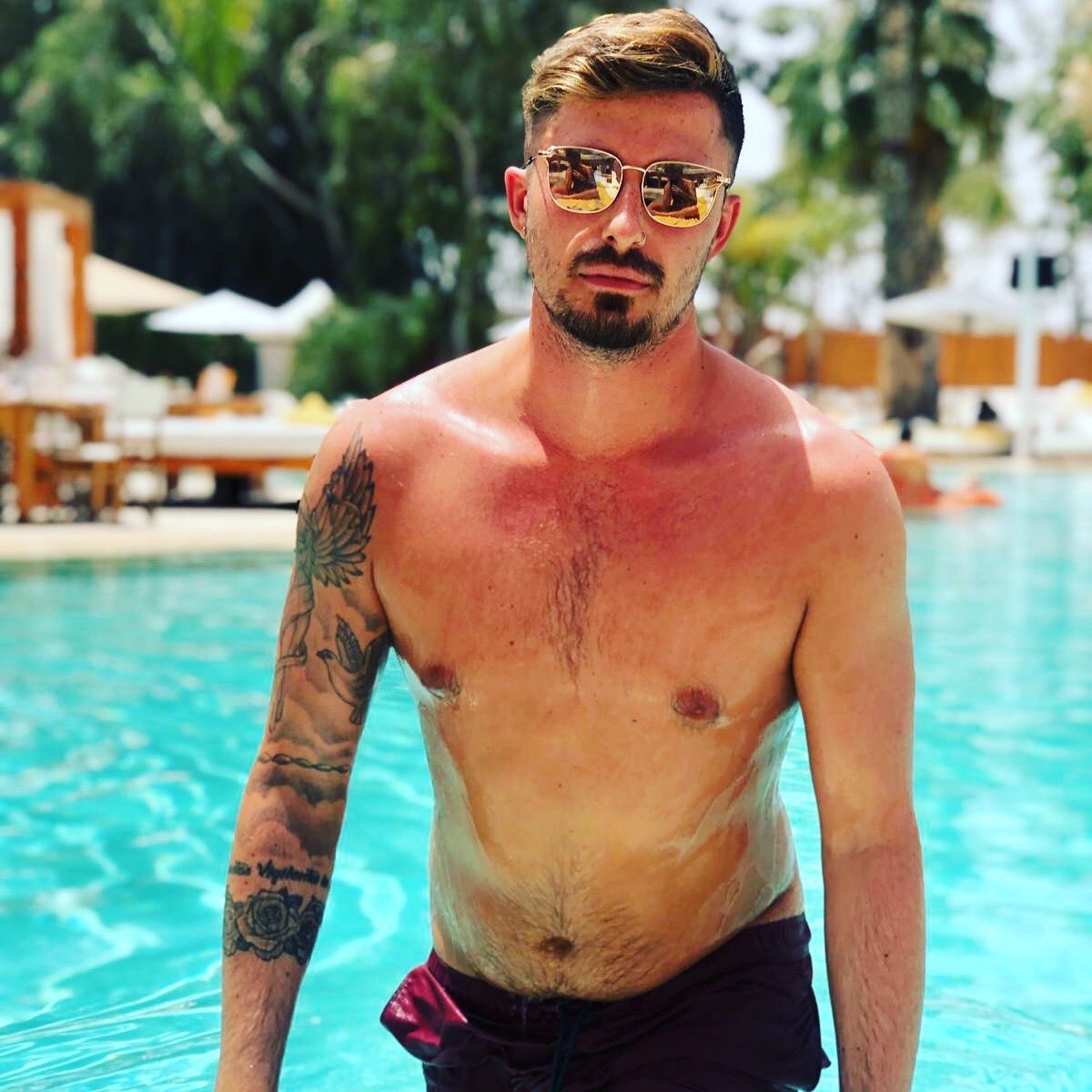 jocknextdoorof's tweet photo. Who’s coming on holiday with me? 

#holiday #sun #hot #tattoo #pool #bi #OF #nsfw #sex #male #single #promo #nsfwtwtًً #oott #goodboy #daddy #vers #creator #jock #nextdoor #customcontent https://t.co/BvgRt0FzN0
