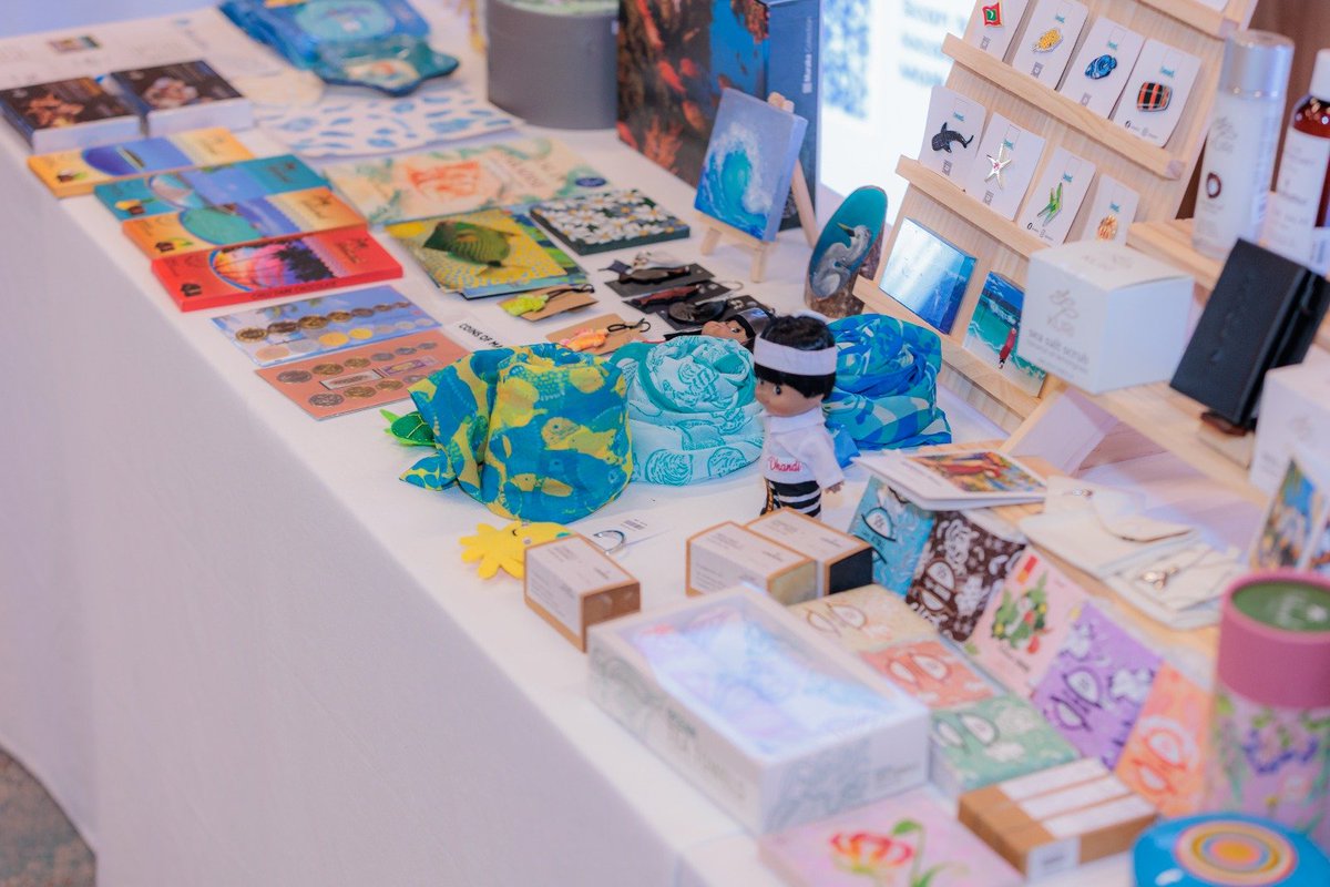 MoFAmv's tweet photo. The MSME Marketplace at the SIDS Global Business Network Forum 2026 &amp; Island Investment Forum showcased the creativity and hard work of Maldivian entrepreneurs, artists and businesses, alongside other innovative businesses and organizations from SIDS

#InvestinSIDS
#GBNinMaldives https://t.co/zEQX6fKYrs