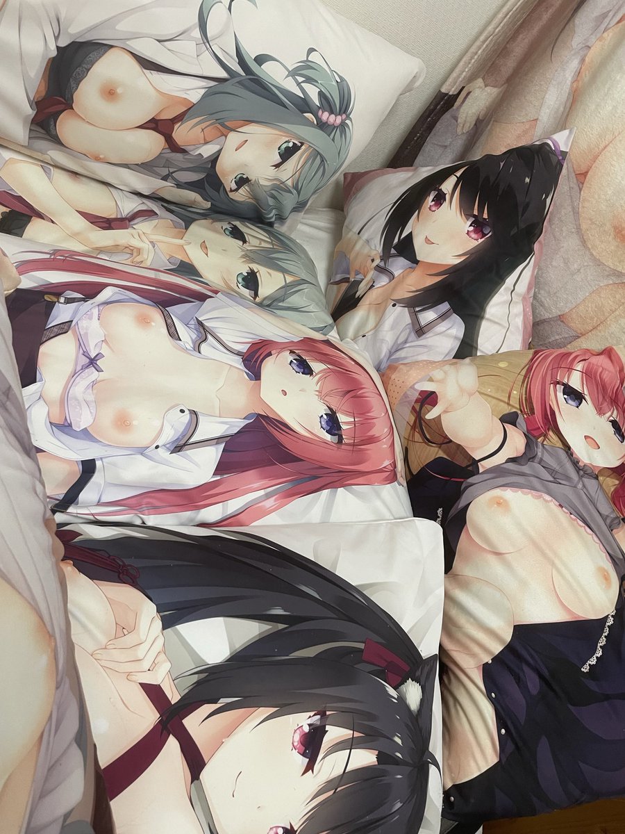 orangeeropachi's tweet photo. きょうがんばったからごほうびのおっぱいちょうだい https://t.co/qKLBRyeYsr