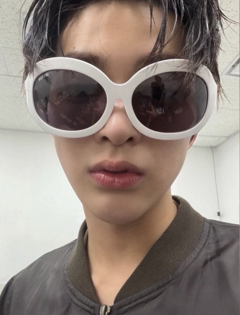 du__ration's tweet photo. 건호 https://t.co/xBCmD7HbsX