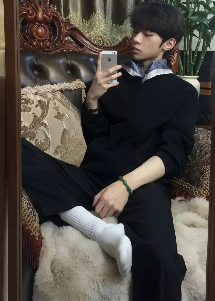 iam_zls's tweet photo. 有人想做吗 https://t.co/N24KUN4L9j