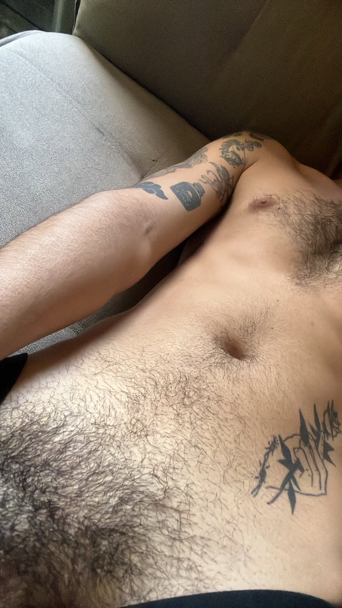zen199704's tweet photo. Com pelo ou sem? https://t.co/0eymyNgUWj