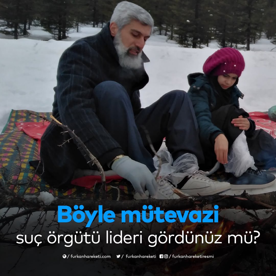 Daily_Furkann's tweet photo. Suç örgütü dedikleriniz bunları yapar mı? 

Suç örgütü dediğiniz meydanlarda olur mu? 

AlparslanHoca Savunması
FurkanaZulüm DevamEdiyor
FurkanHareketi Tertemizdir
HocamıSerbest Bırakın https://t.co/gjYNx5N3la