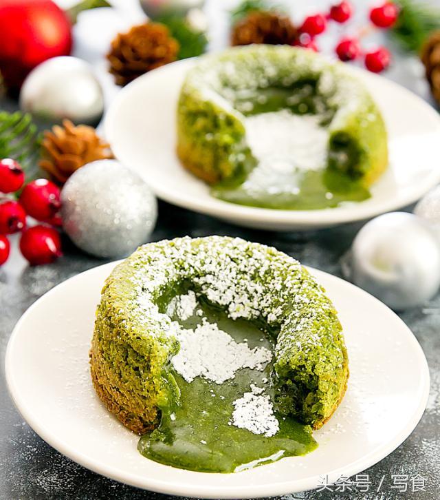 BanditSmokee's tweet photo. Just tried the new matcha lava cake at the downtown patisserie — oozing center, perfectly balanced sweetness, and the matcha flavor hits just right. 10/10 would come back for more! https://t.co/mR0DBFm1a6