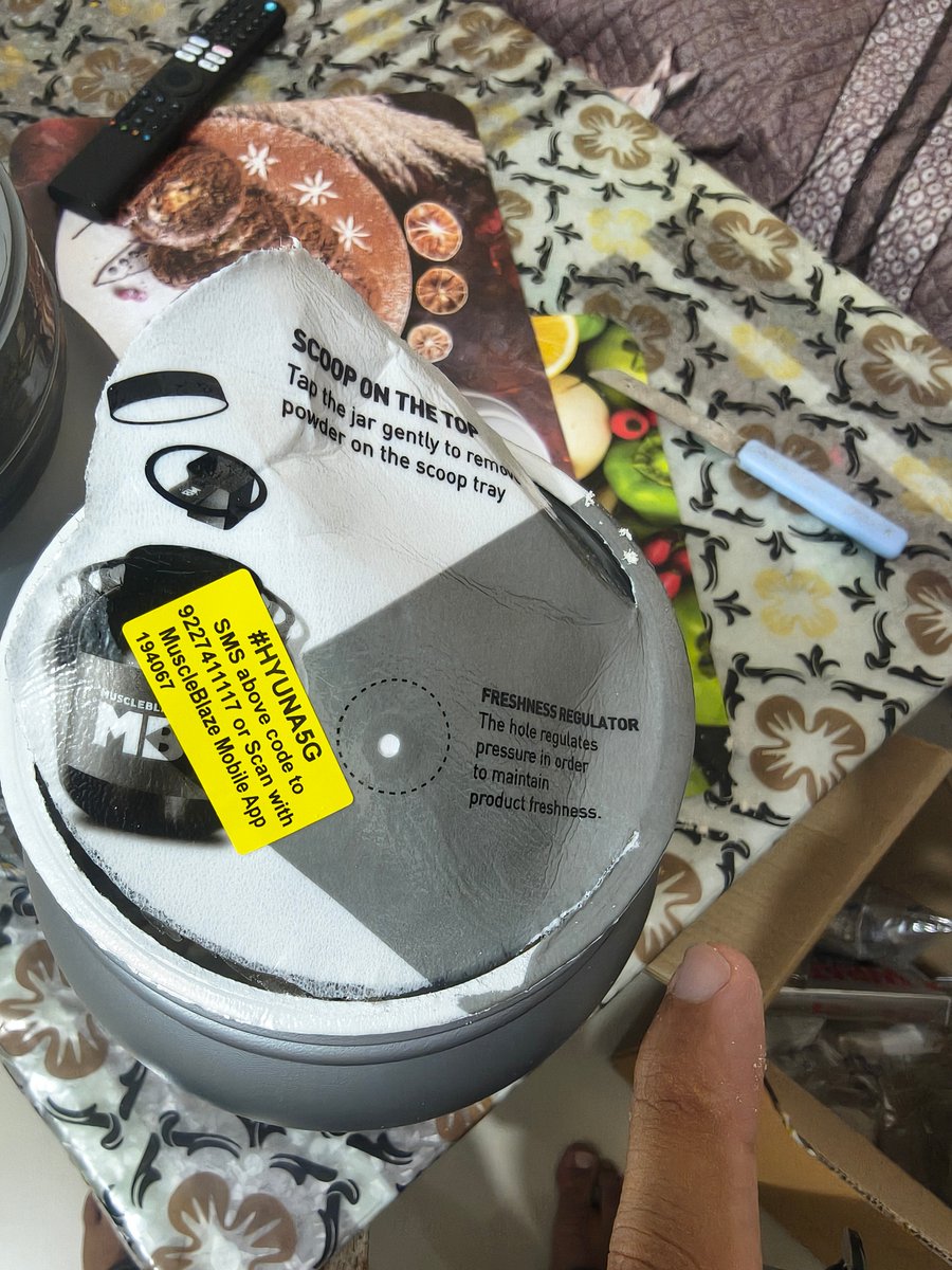 AjayGarg1995's tweet photo. Received FAKE whey protein flour by @MuscleBlaze. Support denied refund despite me having full UNBOXING VIDEO proof! Playing with health is unacceptable. Pls take strict action.
HKM-50825-236463513
 @jagograhakjago @fssaiindia #MuscleBlaze 
Unboxing Vide
https://t.co/VmzuNxd4Wy https://t.co/oBy8WlRADh