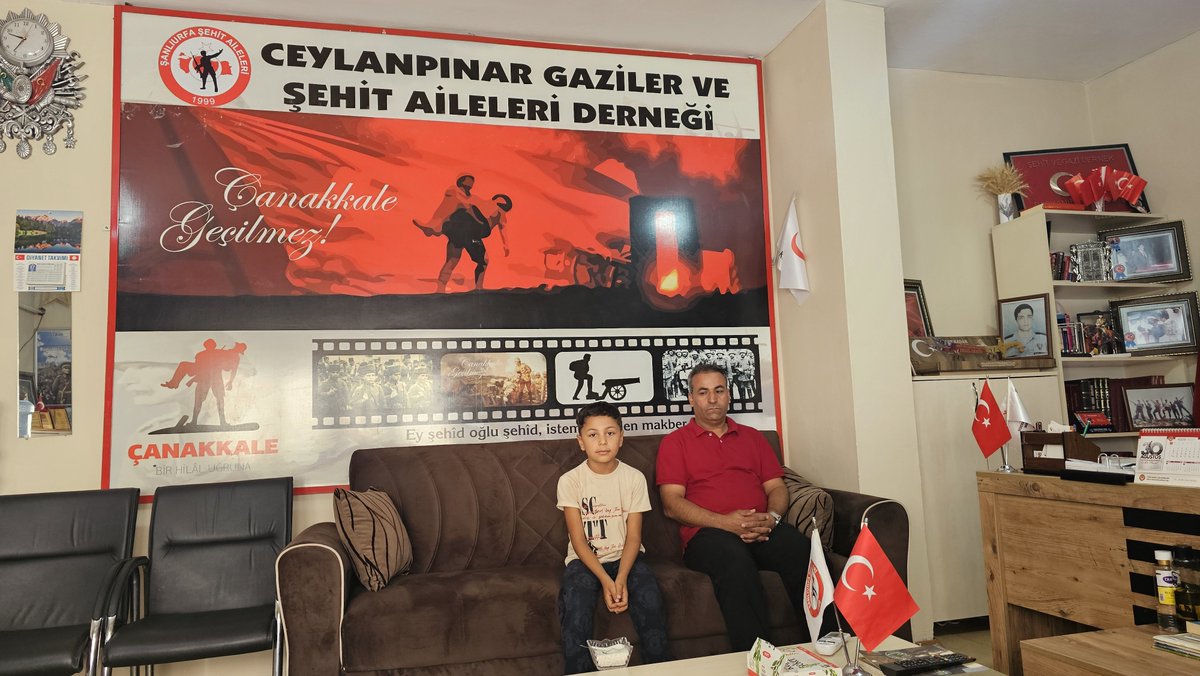 Aziz68584555's tweet photo. 23 Ağustos 1992’de Şırnak Millî Karakolu’nda şehit düşen Ceylanpınarlı Aziz Şehidimiz İbrahim Demir’i rahmet ve minnetle yâd ediyoruz.
Bu vesileyle şehidimizin https://t.co/fQikAR7ceu