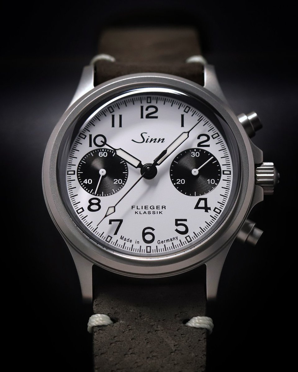 ManZonex's tweet photo. Sinn 365 Flieger https://t.co/gWMA8PTIXC