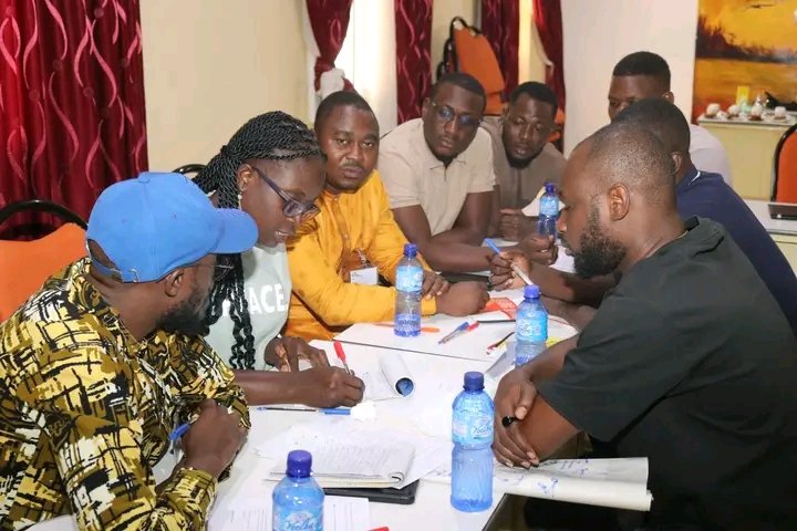 SaintLucky3b's tweet photo. En contexte d’urgence humanitaire, l’eau, l’hygiène et l’assainissement sont essentiels pour protéger les populations et prévenir les risques sanitaires.

 🇧🇫 Du 3 au 7 août, à Loumbila, au Burkina Faso, MSF a organisé une formation destinée aux équipes de première ligne. https://t.co/bX6InXbOQF