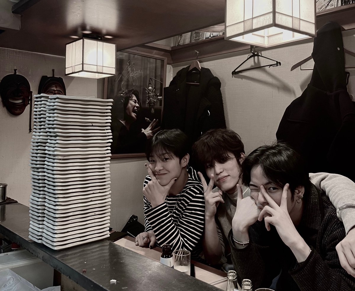sepzett's tweet photo. 트레저 님들? 떵개 배틀 신청합니다 https://t.co/EVDlhzivGG
