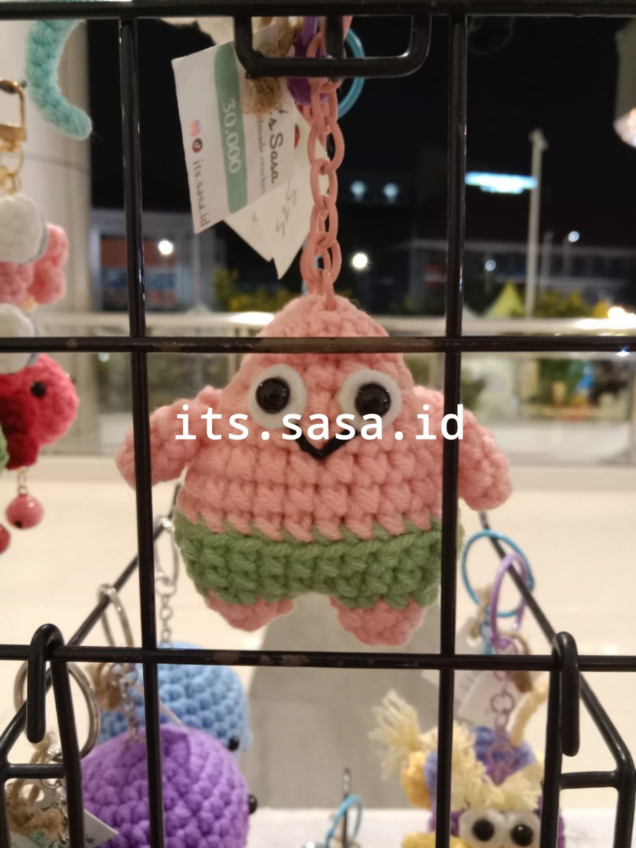 itssasaid's tweet photo. Hella, Dipo!

It's Sasa open booth di bazaar Gelar Wani × Temu Puan di Muladi Dome tanggal 26-27 Agustus ✨

Malamnya ada di Temcy Never 😴 

Mari berkunjung ke booth rajut It's Sasa 🙏✨ https://t.co/KVGQSiRBbu
