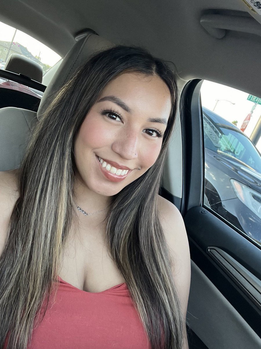 SharedPlaCD's tweet photo. More of cucks gf dm for same https://t.co/O5ZVThWMBN