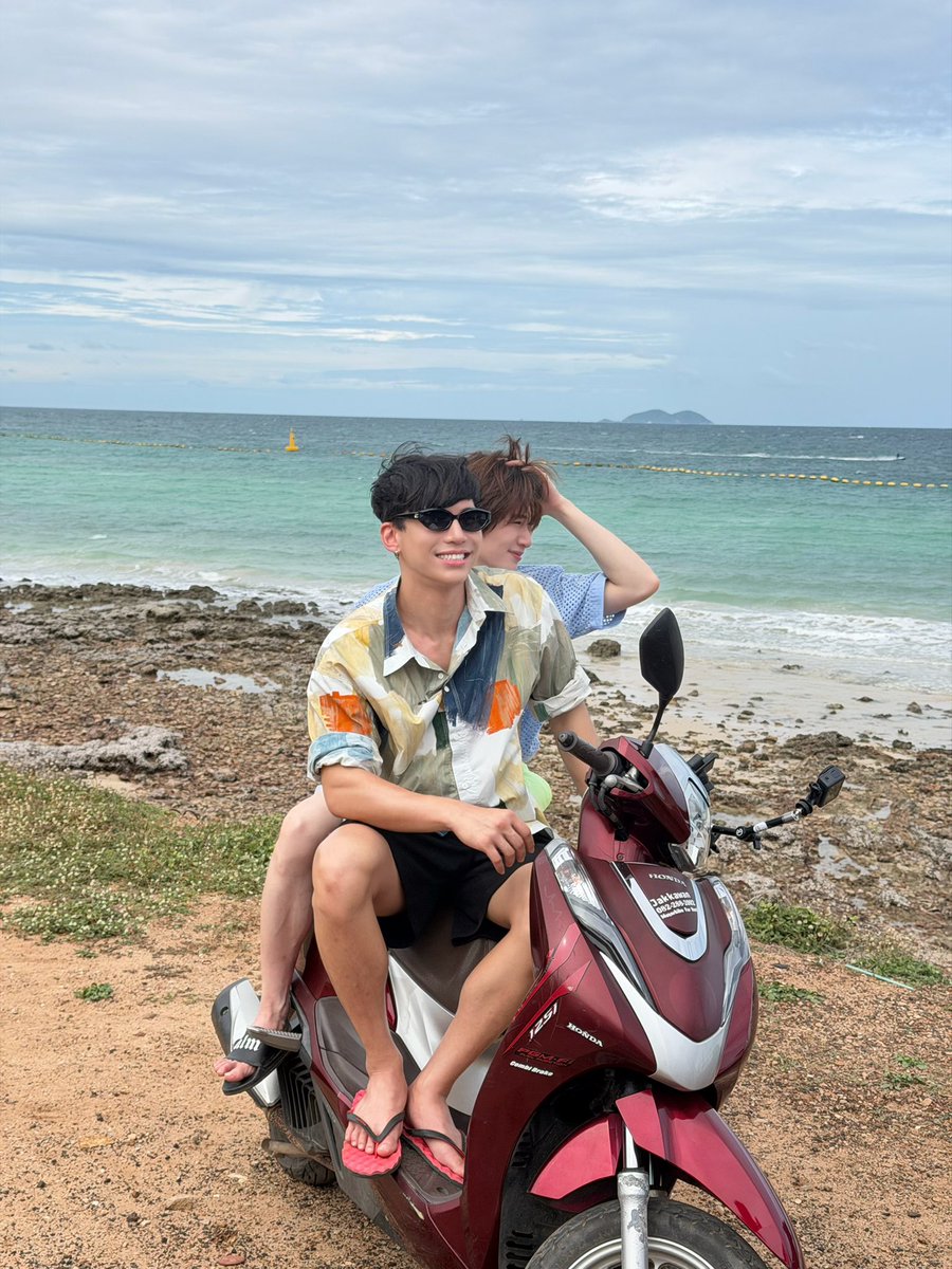 natasittttt's tweet photo. รถหนึ่งคัน ฉันกับเธอ

YOUR THIRD MISSION EP2

#ที่สามตามหารักEP2 https://t.co/IdgaXAqgt2
