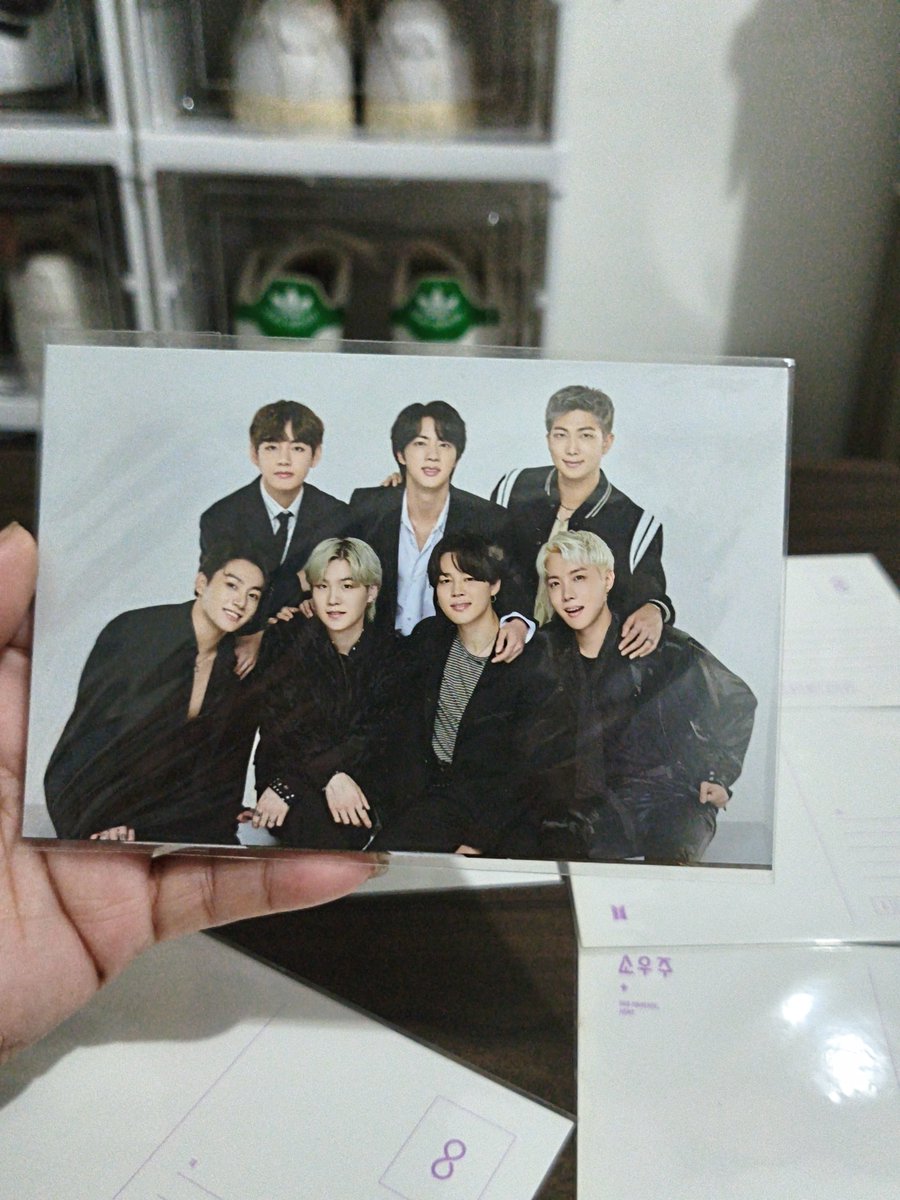 kcdrama03's tweet photo. SWZ bluray holo postcard set. May free din ptd hoodie postcard https://t.co/CV09JgsemJ