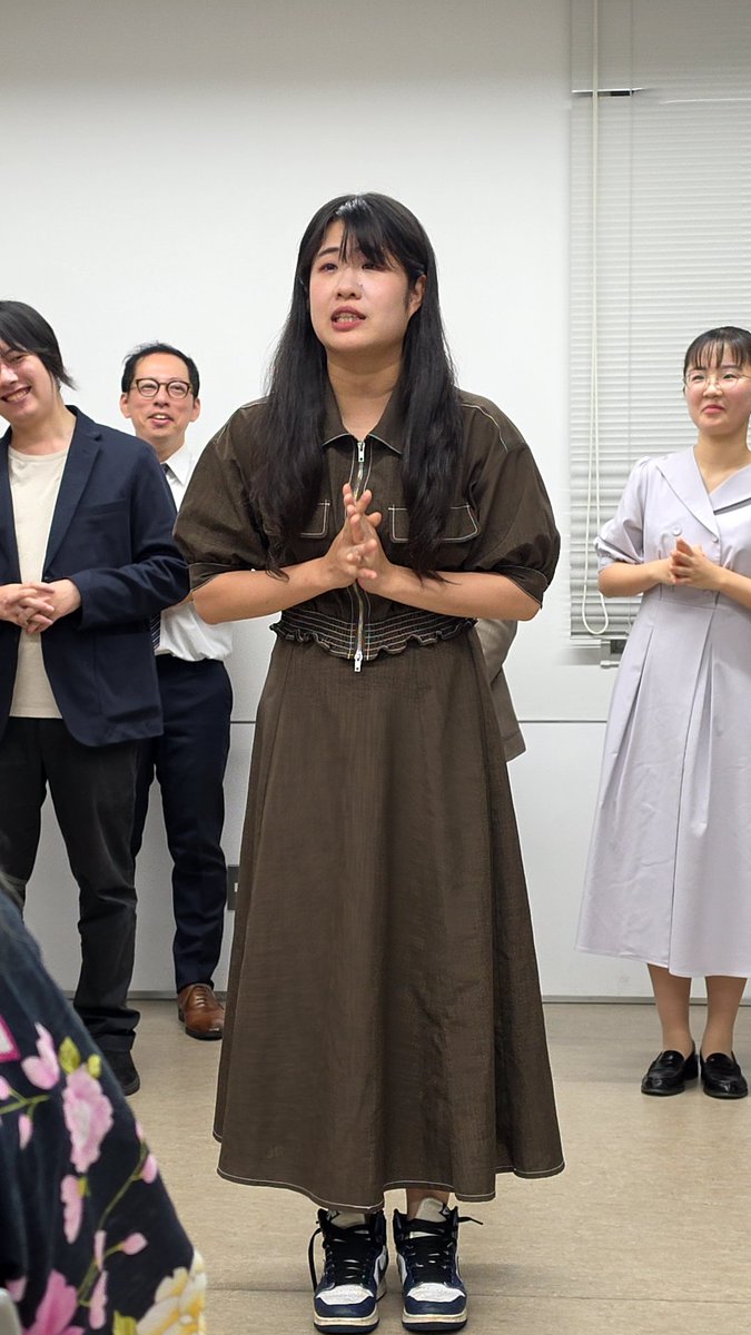 ookami0000's tweet photo. 日本で1位2位を争う程お笑いライブ行きまくりゴールデン番組出演の有名人＆我が師ゆるつ様
『東高円寺SPわいわいライブ』出没
風間春菜とたなかかなた見れて良き
エクソシストいなくて残念だったけど
日増しに面白綺麗になる
そるとがいたので良しとしよう

#今日のゆるつ
#ゆるつ推し 
#アイス好き https://t.co/1Er0rz2EaS
