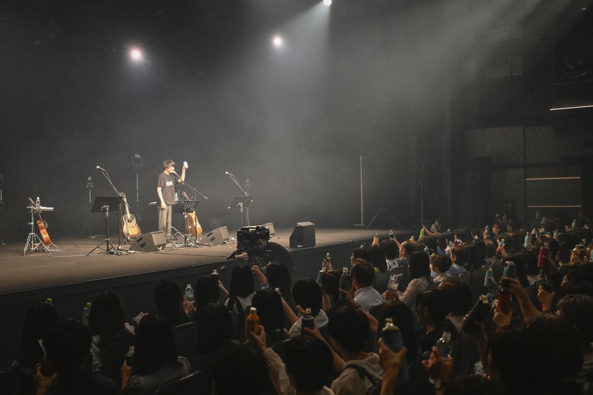 saisaisaiyuuki's tweet photo. 【PHOTO】
 #斎遊記 -歌舞伎町編- DAY 2

斎藤宏介(UNISON SQUARE GARDEN/TenTwenty) 
OPENING SHOT

本日23:30より、斎遊記-歌舞伎町編- Part2を放送。
お楽しみに。
https://t.co/GiDpOY7tNH

📸@AZUSA_TAKADA https://t.co/2tC9Zs5yXm