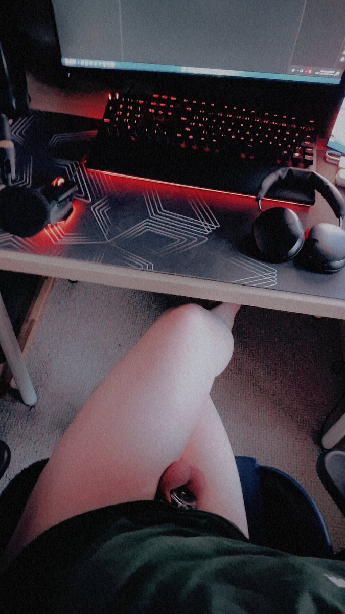 SkyTheFemboyyy's tweet photo. Low effort bc im tired :3 still cute tho right?
#sissy #bnwo #whiteboi #caged #chastitycage #cbt #femboy #chastity #sph #trans #stockings #clit #plapping #impactplay #beta #loser #bnwo #blacked #WLDM #OBLM #feetfetish #femboyfeet #feet #FurryGayBody #femboyfurry https://t.co/yt9e3KdWAN
