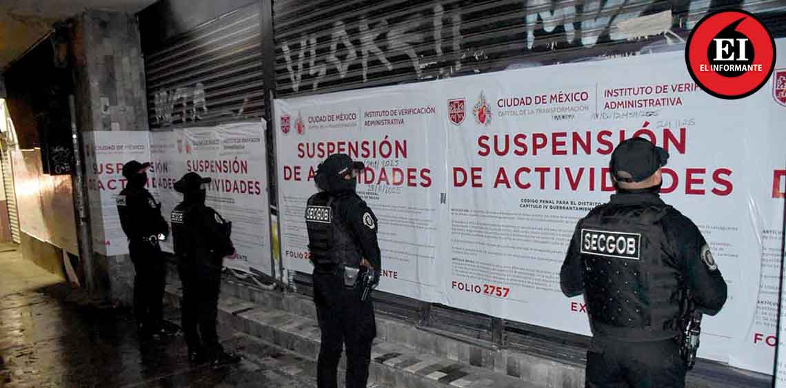 ElInformanteMX's tweet photo. Refuerzan #seguridad en #EstablecimientosNocturnos con el programa “#LaNocheEsDeTodos”
Durante una #JornadaDeSupervisión en seis #alcaldías se realizaron 24 #intervenciones, con ocho #suspensiones de actividades y dos #detenciones por quebrantamiento de sellos.
Tags: @GobCDMX @SeGobCDMX @inveacdmx @SGIRPC_CDMX @SSC_CDMX
https://t.co/jknt0rqzvv