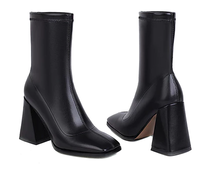 fauxtega's tweet photo. current heels collection: https://t.co/D1OSmhzJCL