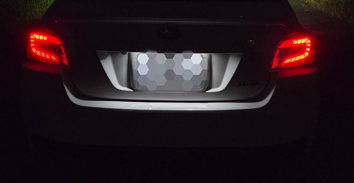 suiroku's tweet photo. 10年振りぐらいにLEDバルブを自作して��た

T10
純白
“5lm”ぐらい

……を目標に素子を選定、計算して作ったつもりだったんだけど、どうにも思った感じじゃないｗｗレクサス純正にしか見えん

やり直し〜���！！ https://t.co/B3j3nt0Mwo