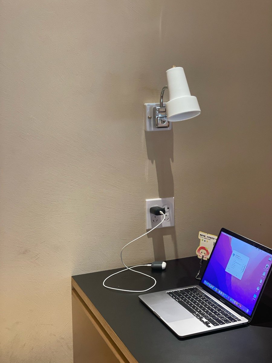 PMurdana's tweet photo. Just knocked out a quick client update and grabbed an iced latte—mid-week grind stays productive with small wins. https://t.co/a3RvVJAd9o