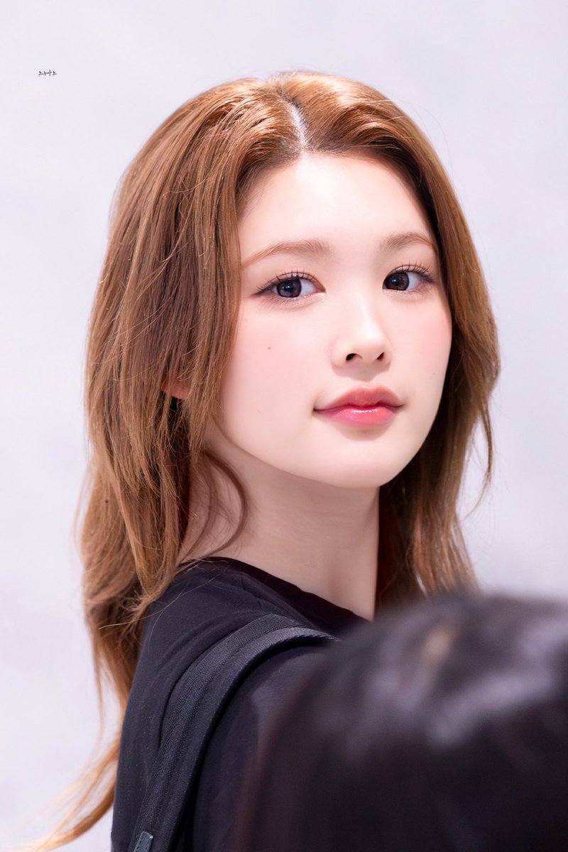 Renoir_091009's tweet photo. 노숭이 입꼬리 귀여워
#에이나 https://t.co/nk9mkPxJIf