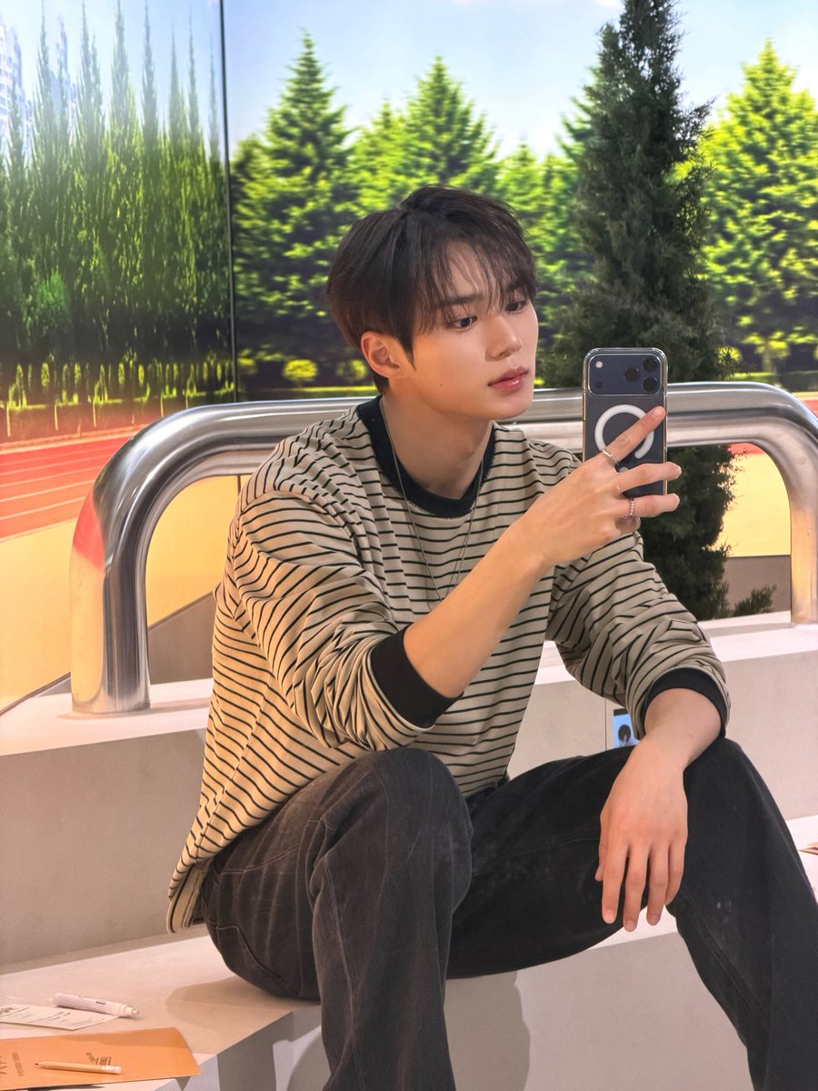ALD1_official's tweet photo. IMMERSIVE MISSION POP-UP 많이 놀러와주세요😊🫶

#ALPHADRIVEONE #ALD1
#알파드라이브원
#JUNSEO #준서 https://t.co/7ngQDoUnHa